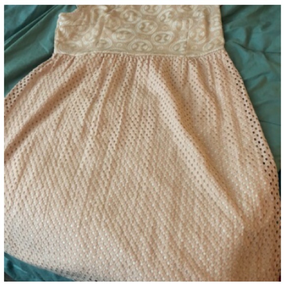 Lace dress - Picture 2 of 2